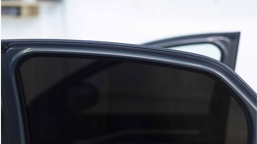 Window Tinting and Smart Cars: Enhancing Comfort in the Age of Autonomous Driving